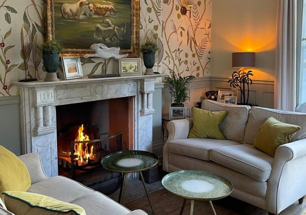 Burleigh Court Hotel Страуд Екстериор снимка